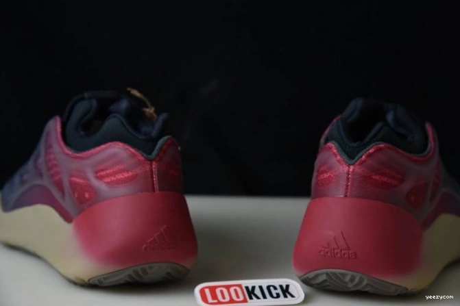 700 Carbon GW1814 Fade V3 Adidas Yeezy 0823